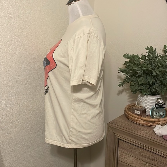 Graphic Tee - Picture 2 of 4